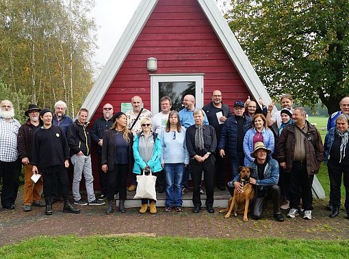 Wohnungslosentreffen - Meilenstein-Treffen - anteiliges Gruppenfoto
