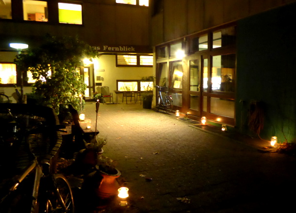Festliche Beleuchtung vor Haus Fernblick