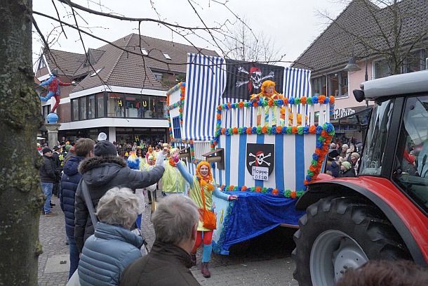 Pippi Langstrumpf und Piraten, Dammer Straßenkarneval 2016