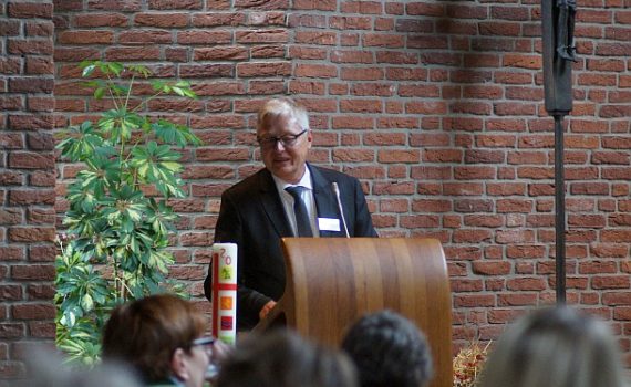 Pastor Christian Sundermann beim Erntedankempfang 29.09.2016