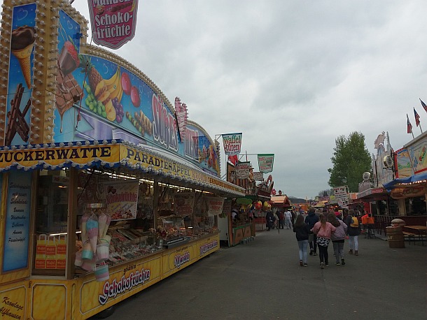Blick über den Osnabrücker Jahrmarkt