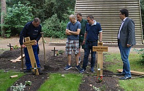 Neue Kreuze für den Freistätter Friedhof