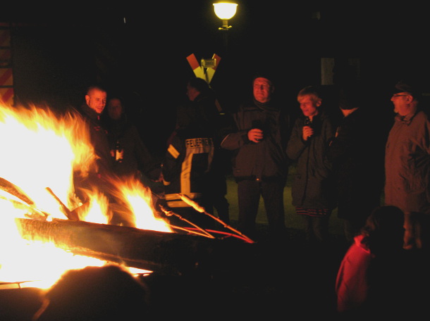Unterhaltung am Osterfeuer 2016