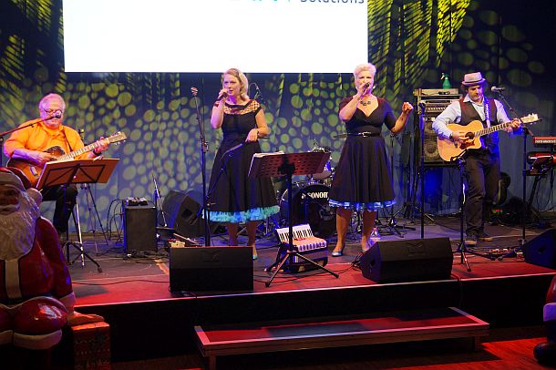 Die 6. Weihnachtsfeier im Congress Centrum Hannover - „Die fabelhaften Mendocinos“