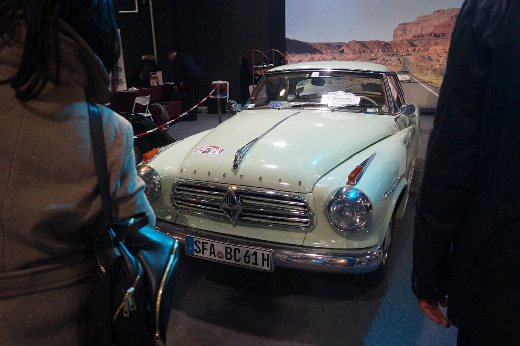 Oldtimerausstellung bei der Bremen Classic Motorshow: Borgward Isabella