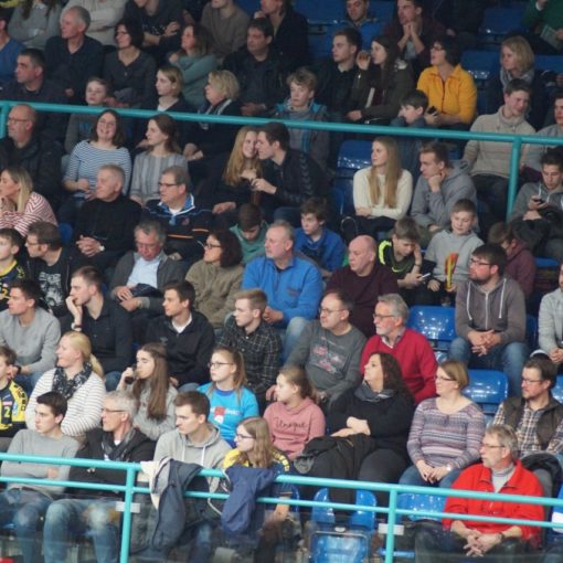 Publikum beim Spiel GWD Minden gegen Rhein Neckar Löwen