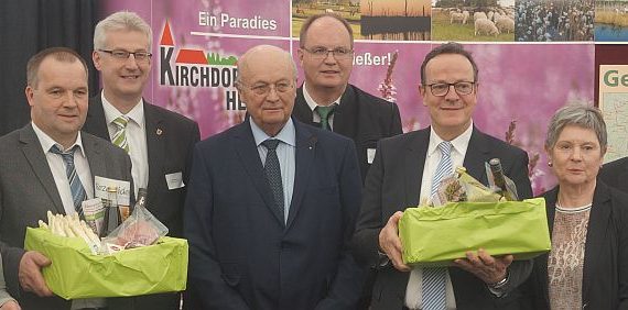 Eröffnung der Spargelsaison auf dem Hof Thiermannn - 06.04.2018