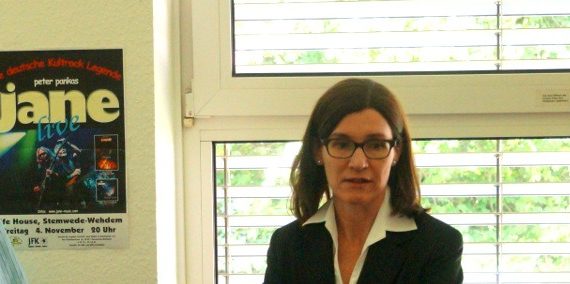 Titel: Dunja McAllister, Schirmherrin von Bethel im Norden, beim Besuch der Freistätter Online Zeitung.