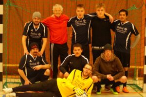 Strahlende Gesichter nach einem glorreichen Fußball-Turnier. Beim „Berber-Cup“ in Papenburg reisten weitere 5 Teams an, um Platz 2 auszuspielen.