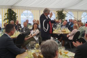 Eröffnung Spargelsaison 2019 - Prof. Dr. Claudius Schmitz zaubert