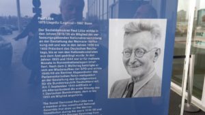 Berlin - 12.12.2019 - Infotafel zu Paul Löbe