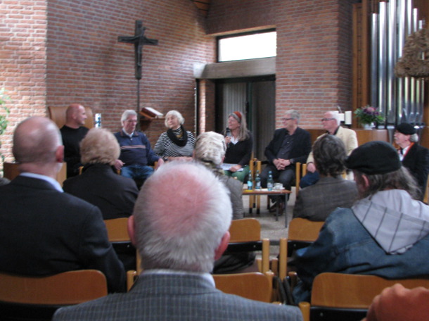 Diskussionsrunde „Freistatt - der Film“ (auf dem Podium: M. Brummund, W. Rosenkötter, E. Brandes, A. Röhl, C. Sundermann, E. Kowalke, F.M. Uhlig)