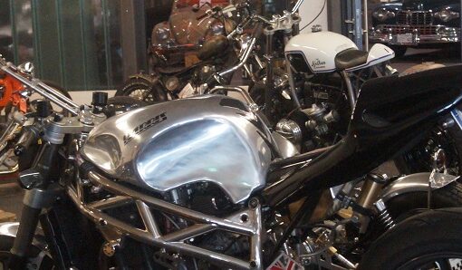 Classic and Custom Titel