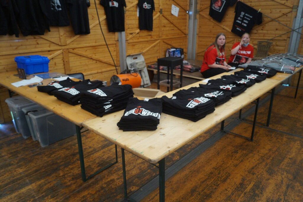 für Merchandise war ebenfalls gesorgt