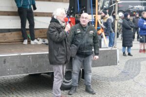 Klaus-Dieter Gleitze (li.) von der Landesarmutskonferenz Niedersachsen im Interview mit Hari Januscheke von der Freistätter Online Zeitung
