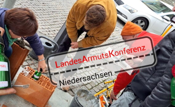 header_LAK-Nds_Zeitkapsel-Einmauern_2023-10_1170x480px