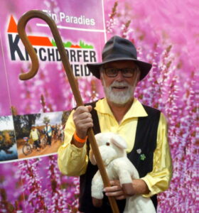 Rolf Hedemann als Heideschäfer Arthur auf der HanseLife 2024