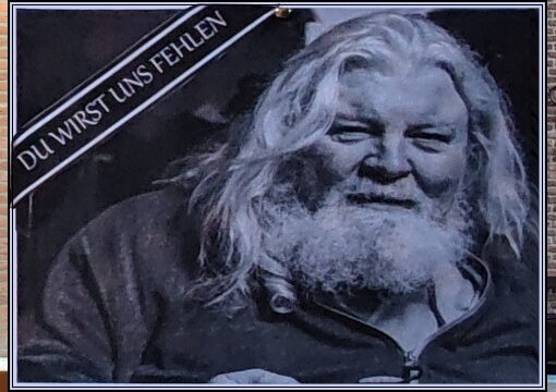 Gedenkfeier für Roderich Pohl - Pastorin Gunda Hansen und Dirk Dymarski erinnern an Roderich